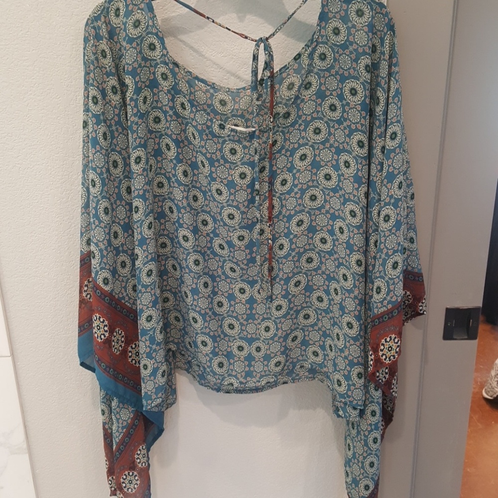 Floral blouse - Picture 3 of 3